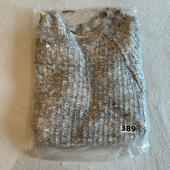 Free People Heathered Marled Knit Gray Blue Scoop Neck Tunic Sweater - Picture 9 of 9